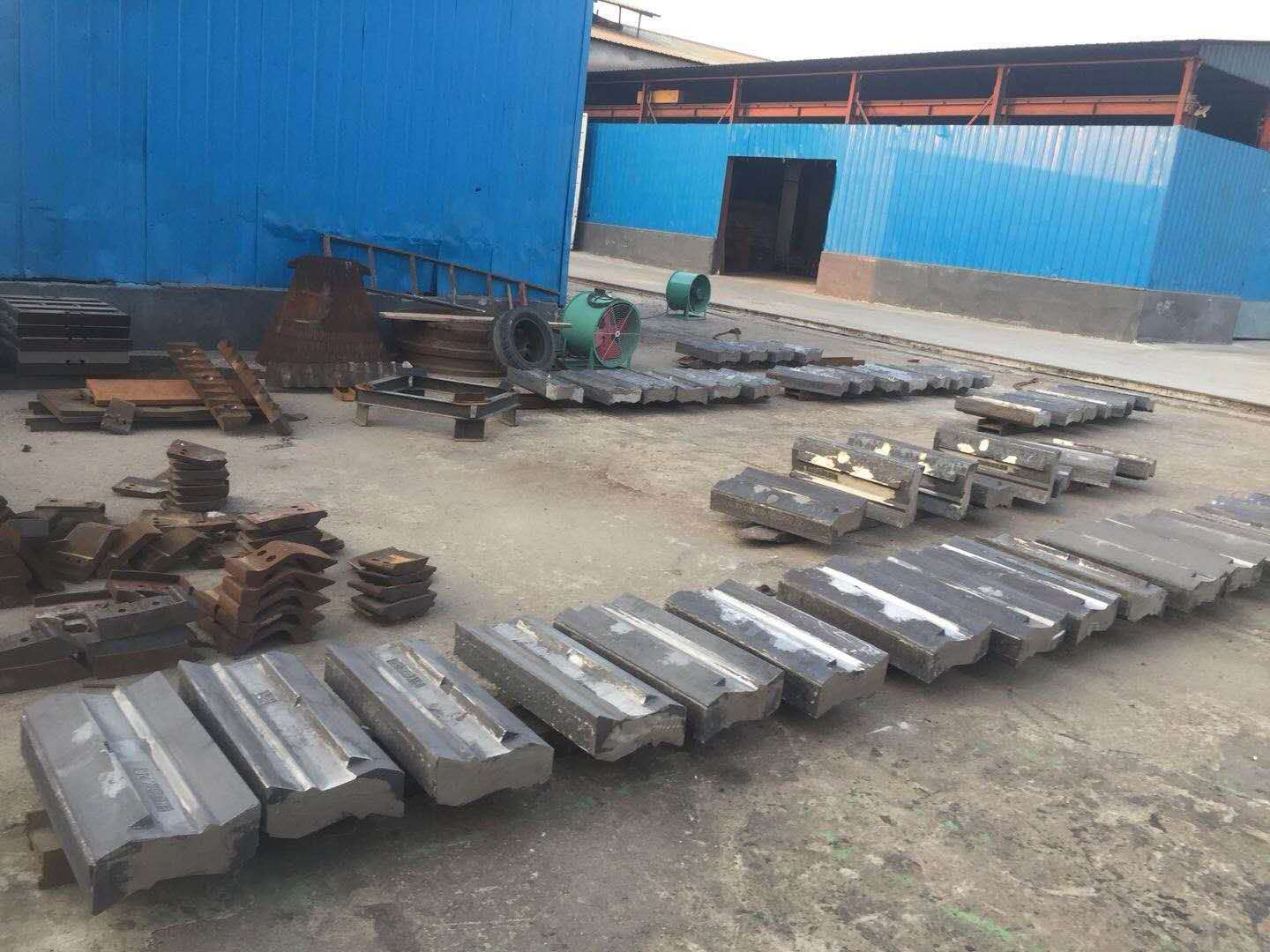 Martensite Steel Ceramic insert Blow bar